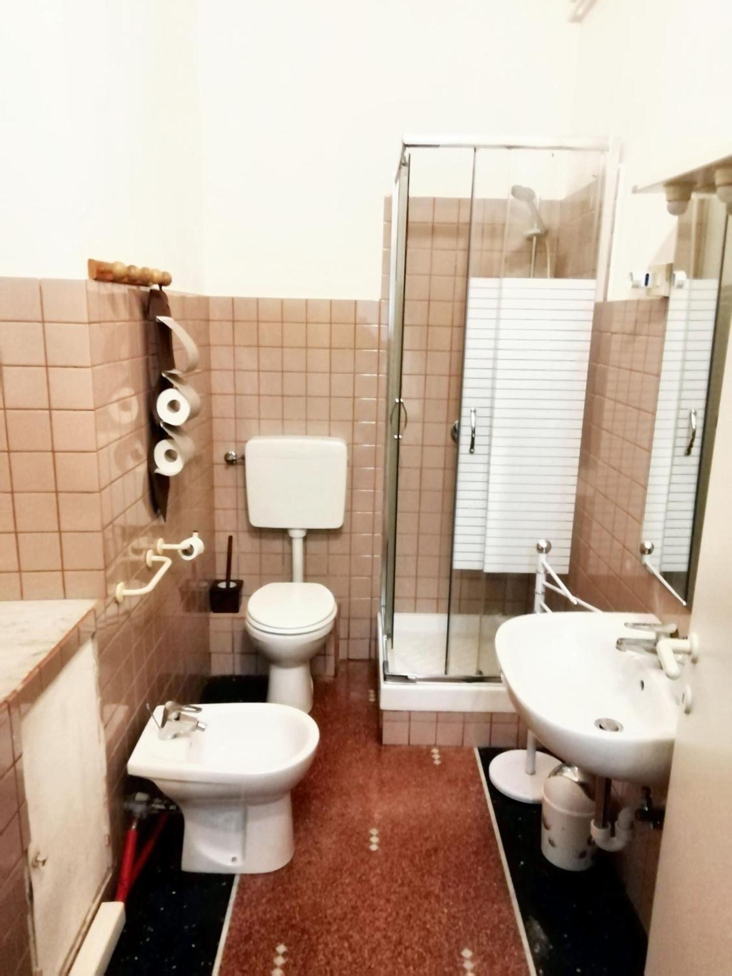 Charming In With Private Parking, 70 Sqm * Genova