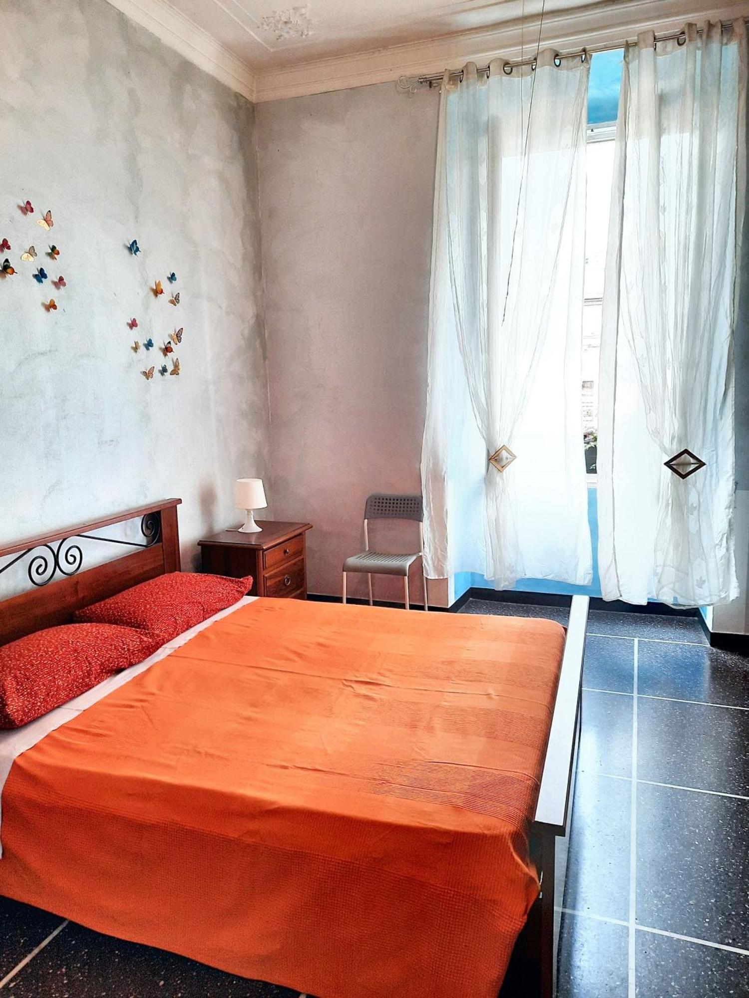 Appartamento Charming In With Private Parking, 70 Sqm Genova