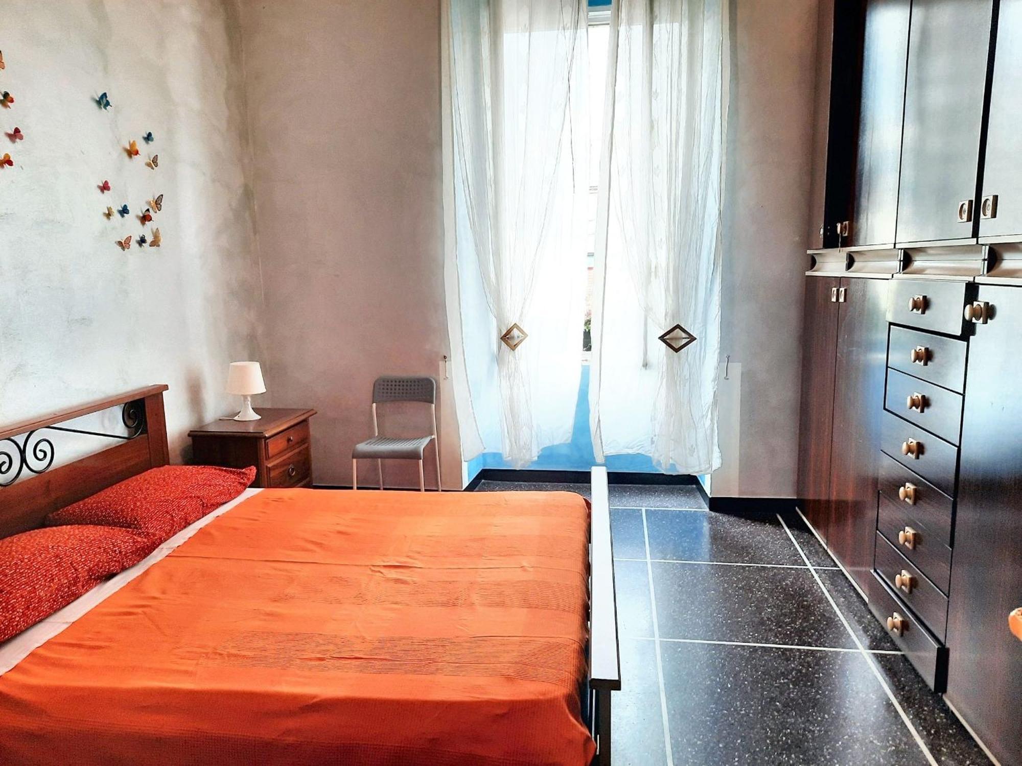 Charming In With Private Parking, 70 Sqm Appartamento Genova